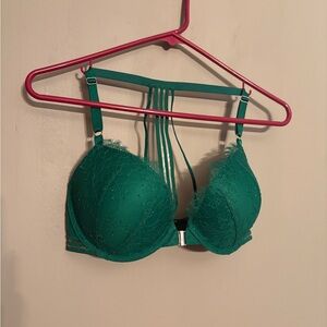 Elegant Green Lace Victoria Secret Bra Y back front snap 34D